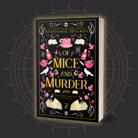 Of Mice and Murder: Luxe paperback